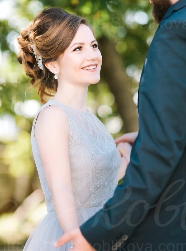 Practical wedding dress in smoky gray color/ Anna Skoblikova/ Photo 4