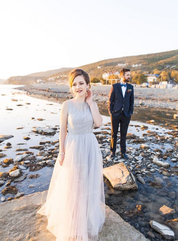 Practical wedding dress in smoky gray color/ Anna Skoblikova/ Photo 1